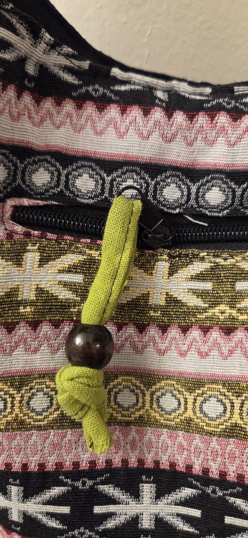Thai woven shoulder bag BC-07 - exterior front zipper pocket detail