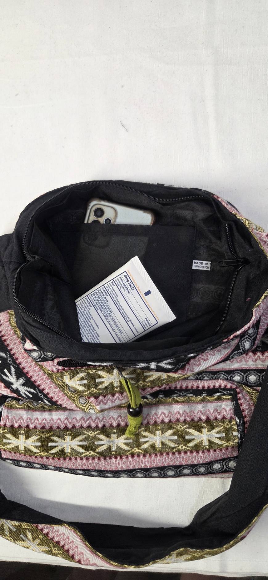 Thai woven shoulder bag BC-07 - interior view with phone and zipper pocket