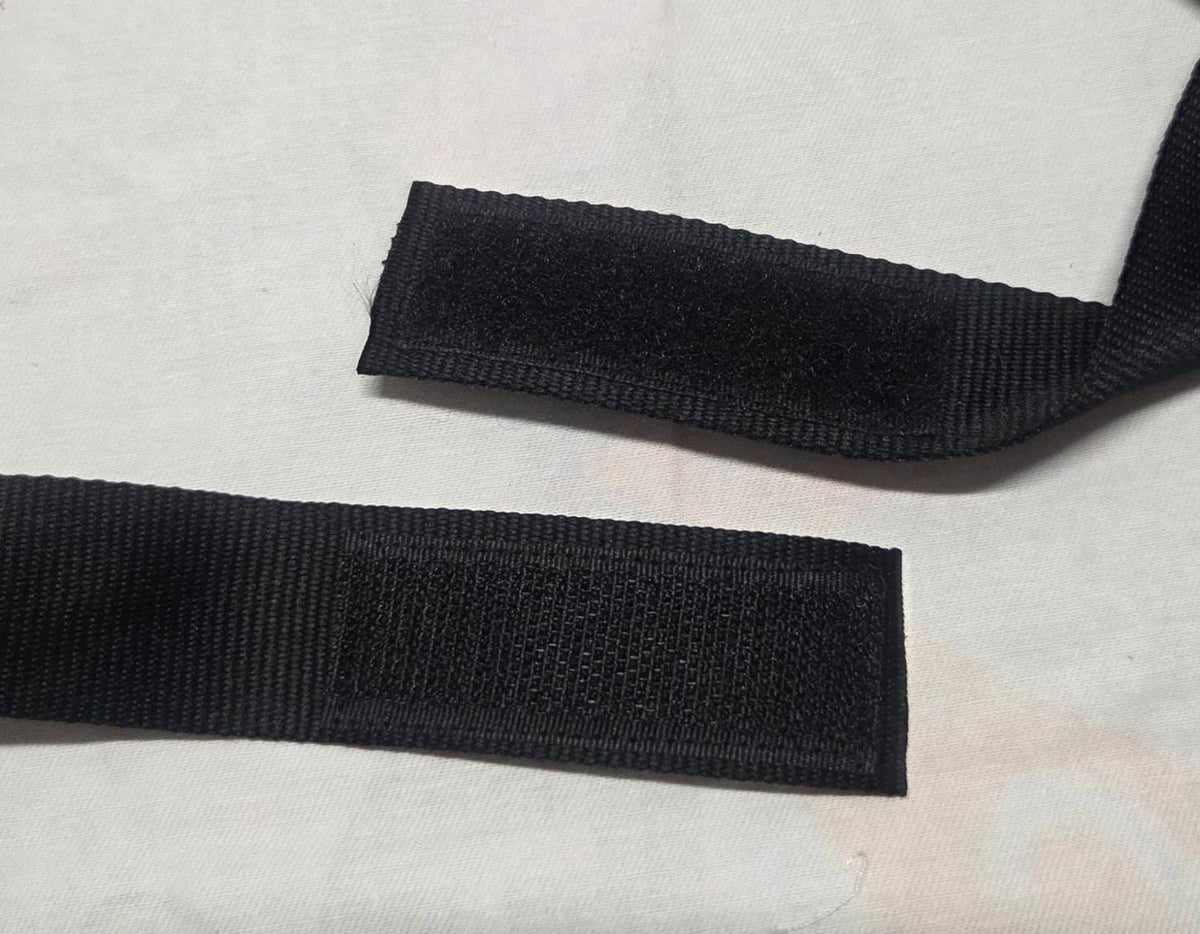 Cats Apron - velcro strap detail 2