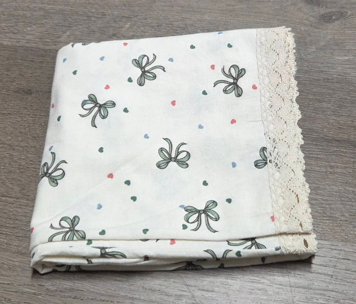 Folded LP-04 ivory bow and heart pajama pants with cream lace trim
