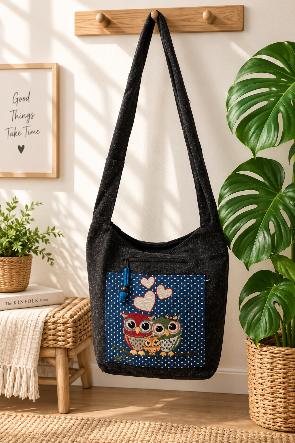 Owl Crossbody Bag - Color B lifestyle dark
